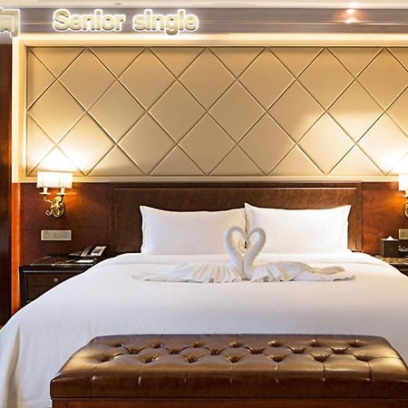 Chengdu Jin Yun Hotel ภายนอก รูปภาพ