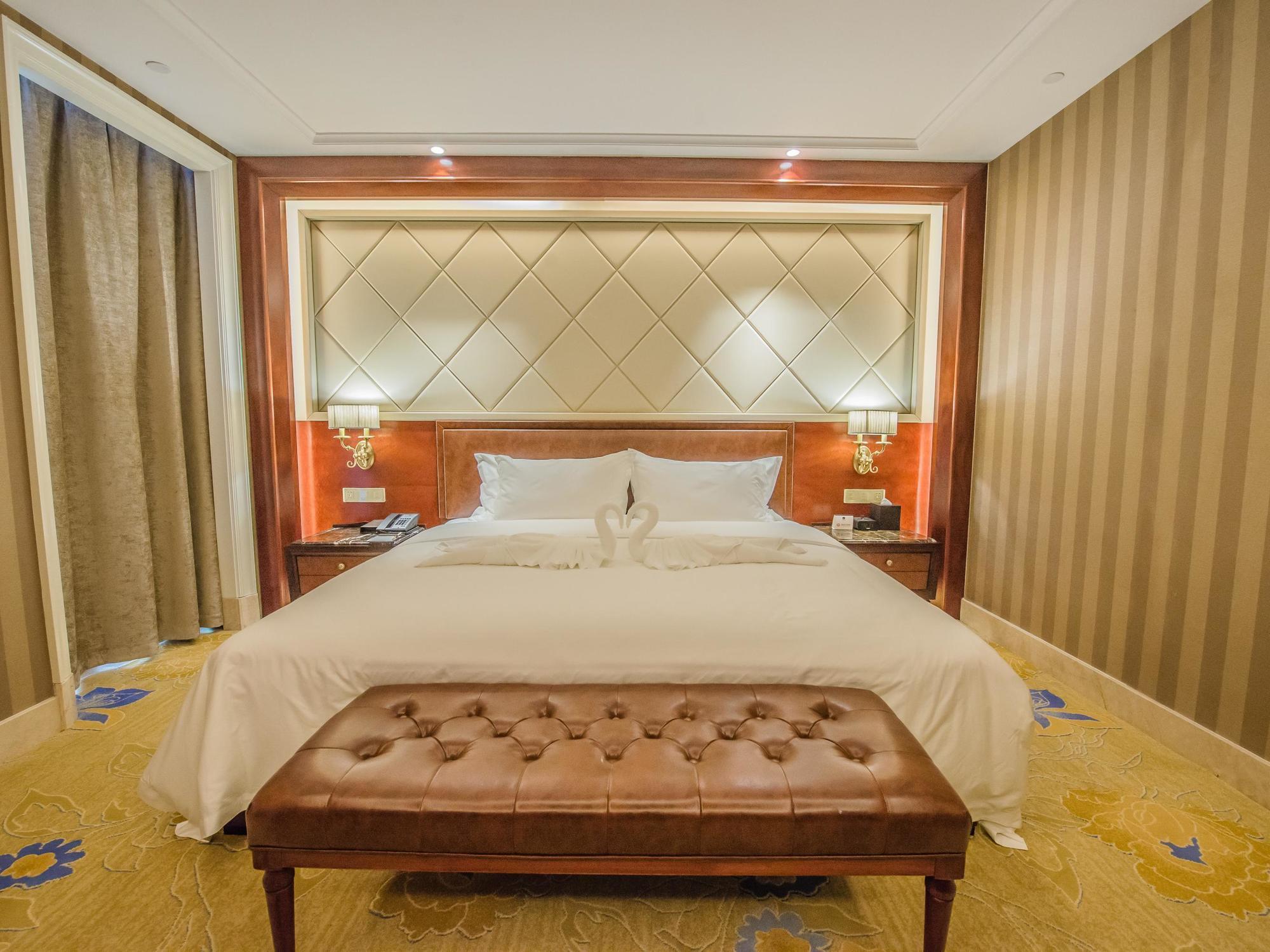 Chengdu Jin Yun Hotel ภายนอก รูปภาพ