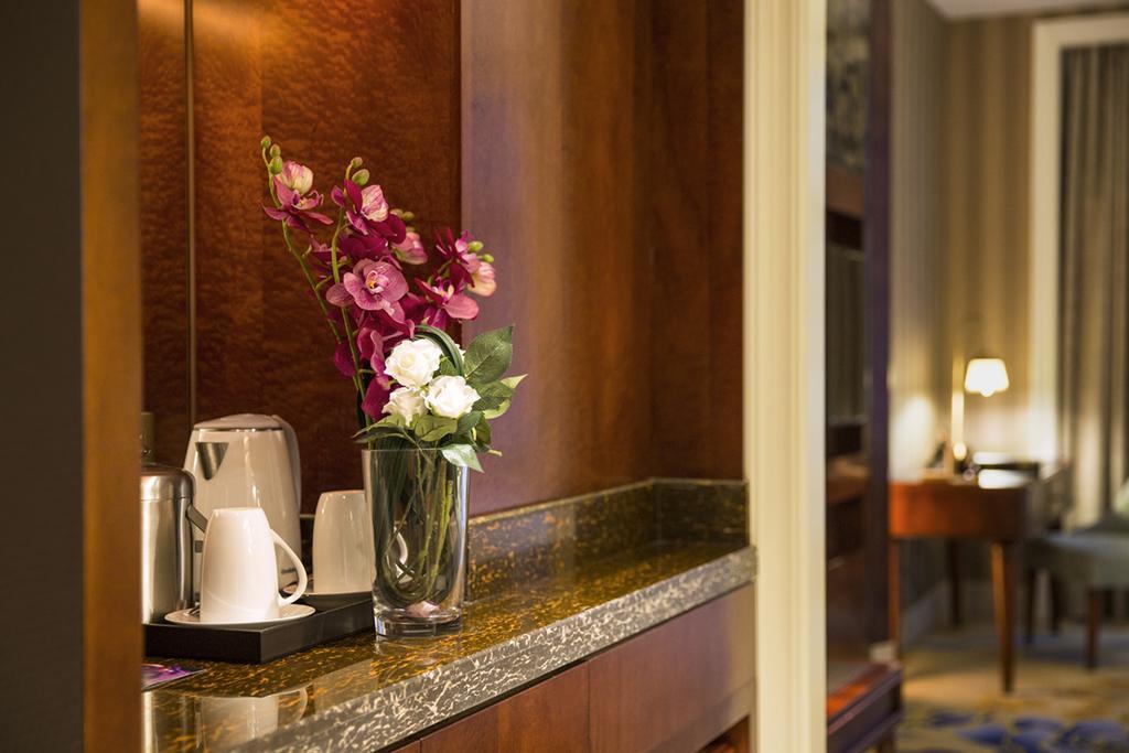 Chengdu Jin Yun Hotel ภายนอก รูปภาพ