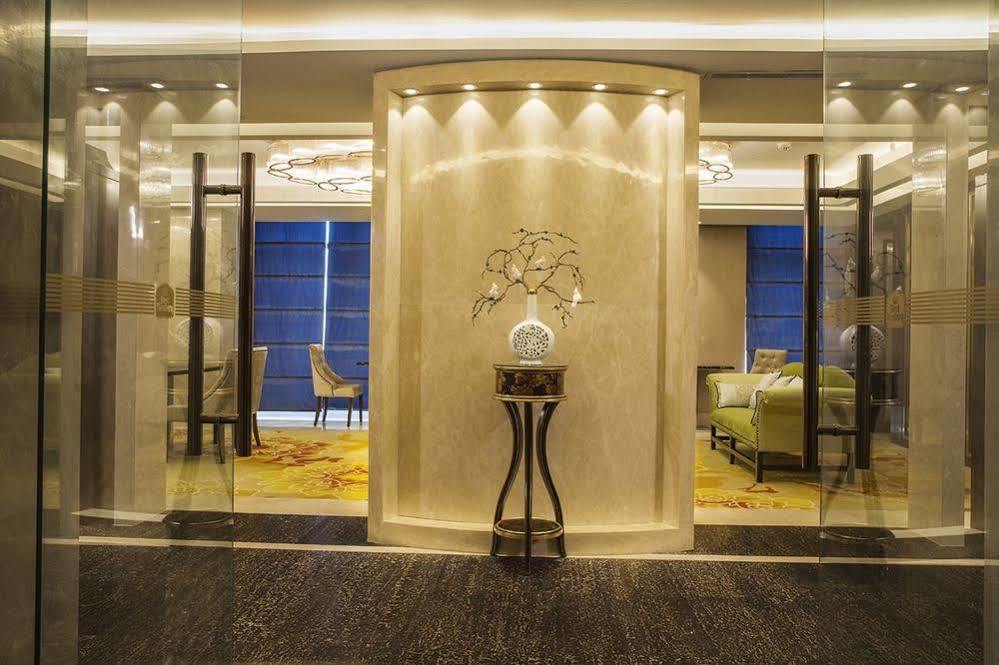Chengdu Jin Yun Hotel ภายนอก รูปภาพ